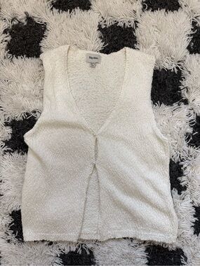 Rhythm. Cream Knit V-Neck Sleeveless Vest